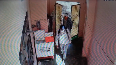 Two-Robbers-Entered-The-House-Of