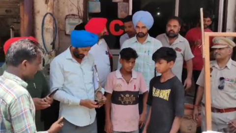 The-Meat-Shop-Owner-Was-Doing-Ch