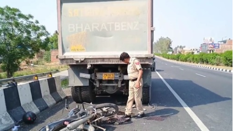 A-Motorcycle-Collided-With-A-Sta