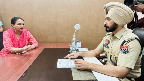 Bjp-Mahila-Morcha-President-Dema