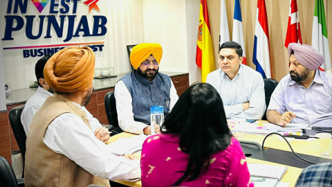 Tarunpreet-Saund-And-Dr-Ravjot-D