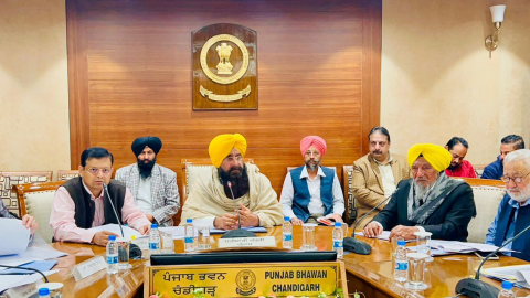 Important-Meeting-With-Farmers-U