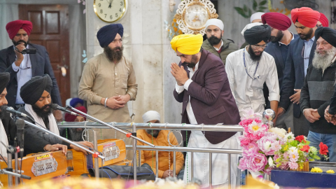 The-Chief-Minister-Paid-Obeisanc